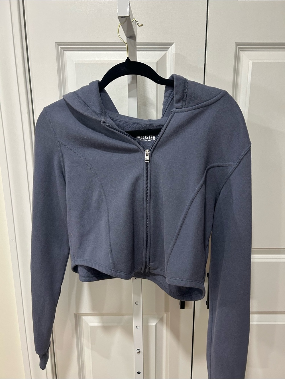 Hollister Women's Cropped Zip Hoodie